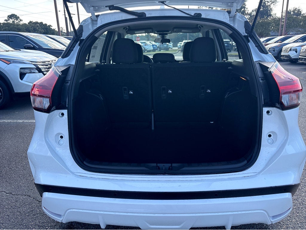 2025 Nissan Kicks Play S