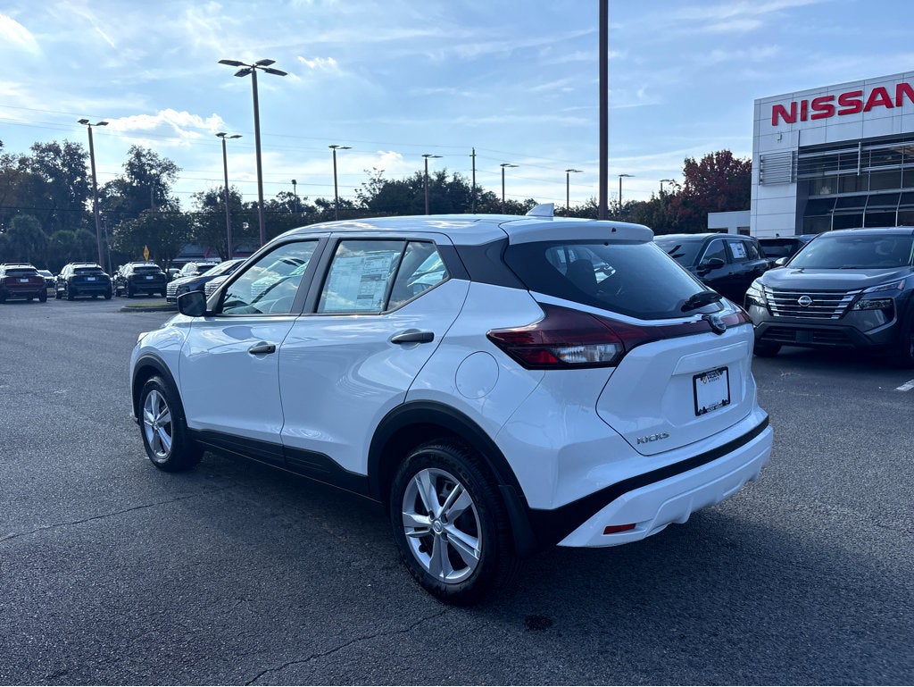 2025 Nissan Kicks Play S