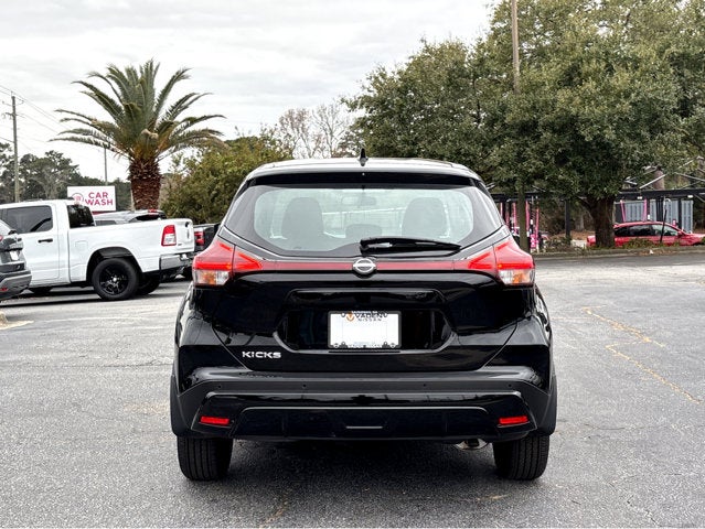 2024 Nissan Kicks S
