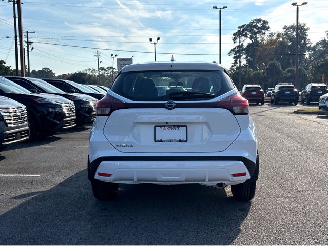 2025 Nissan Kicks Play S