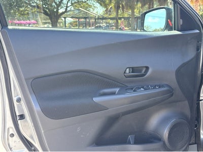 2023 Nissan Kicks S