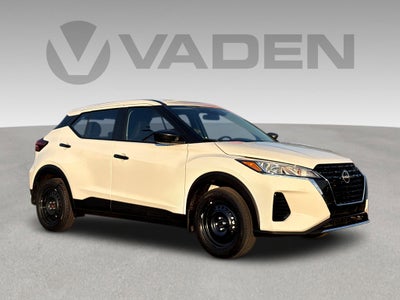 2025 Nissan Kicks Play S