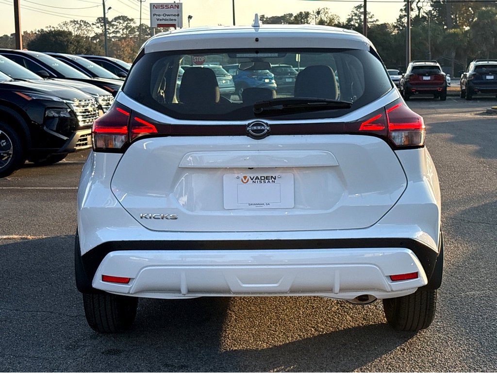 2025 Nissan Kicks Play S