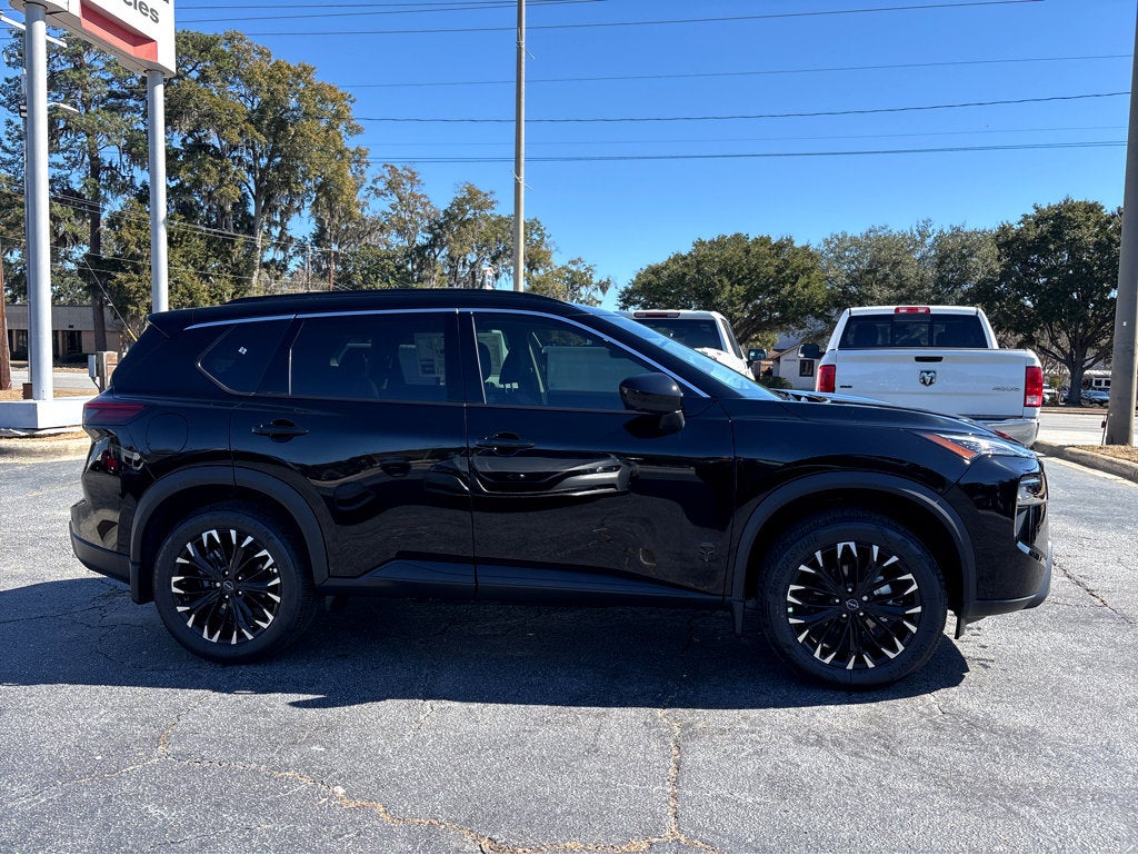 2026 Nissan Rogue Dark Armor™