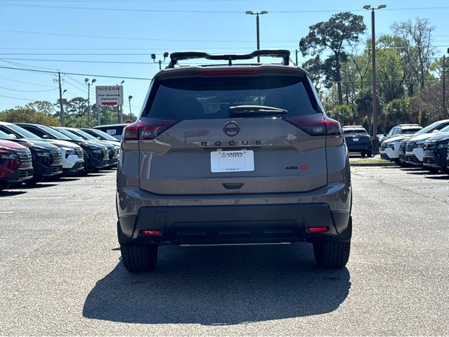 2026 Nissan Rogue Rock Creek®