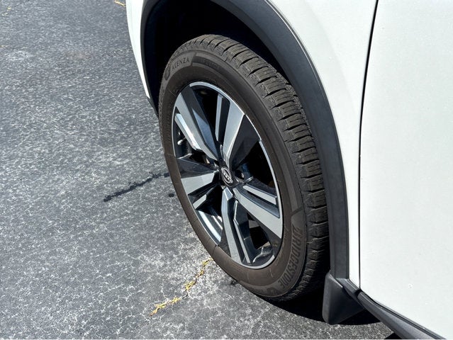 2024 Nissan Rogue SL