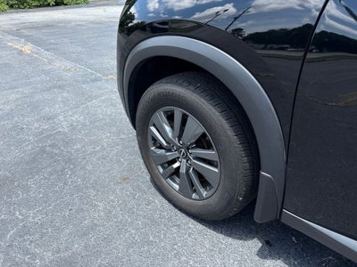 2024 Nissan Pathfinder S