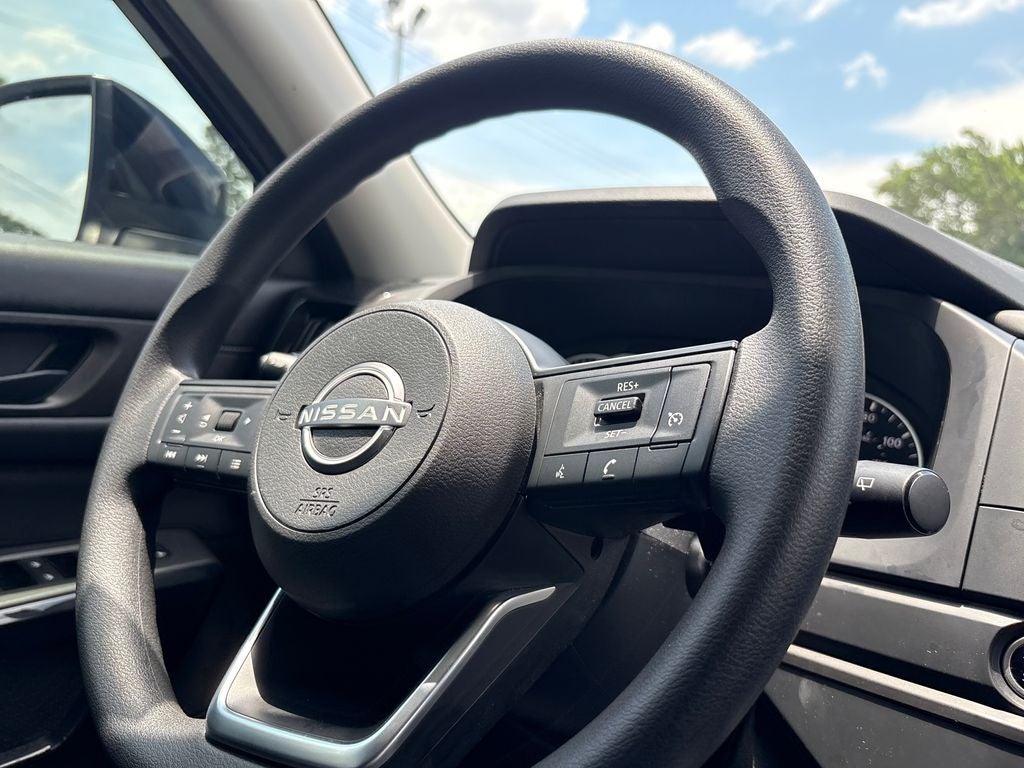 2024 Nissan Pathfinder S