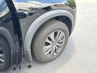2024 Nissan Pathfinder S