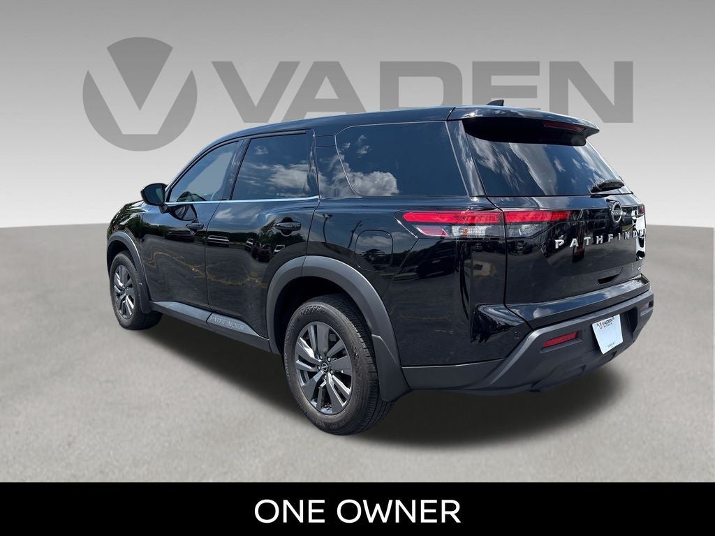 2024 Nissan Pathfinder S