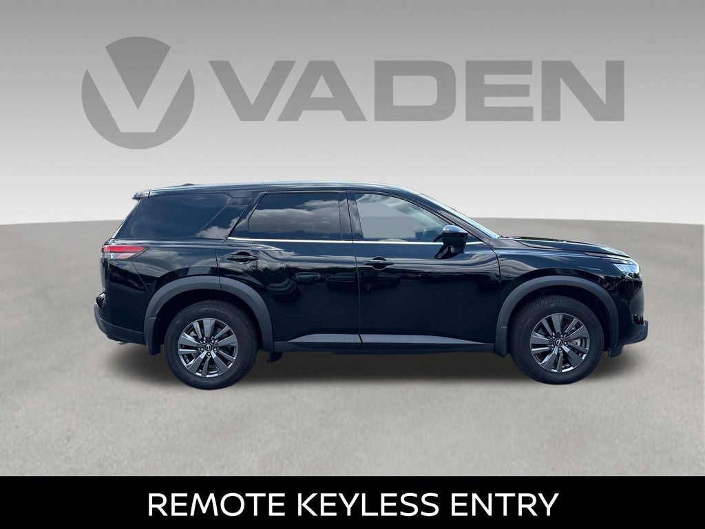2024 Nissan Pathfinder S