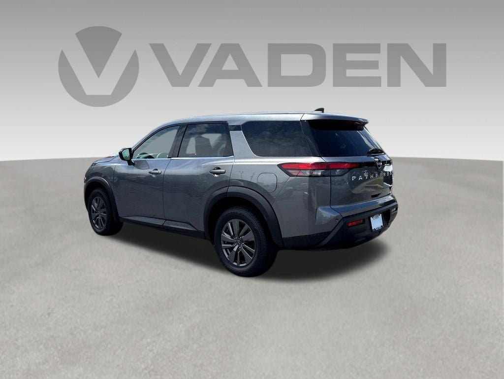 2023 Nissan Pathfinder S