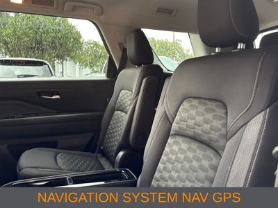 2022 Nissan Pathfinder SV