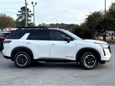 2026 Nissan Pathfinder Rock Creek®