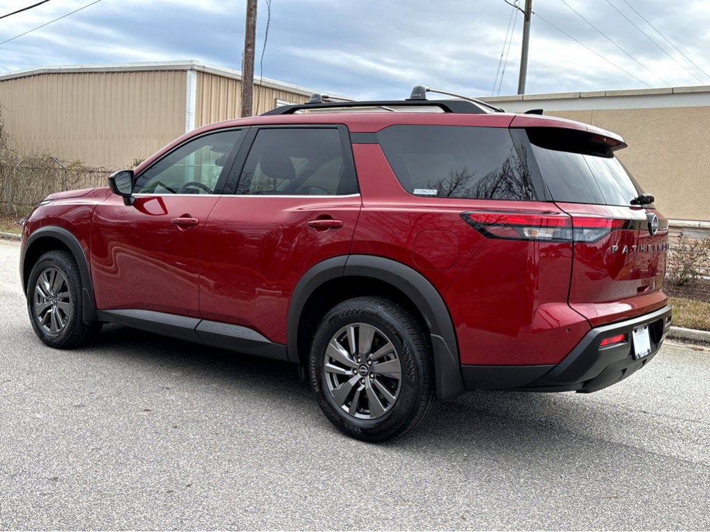 2026 Nissan Pathfinder SV