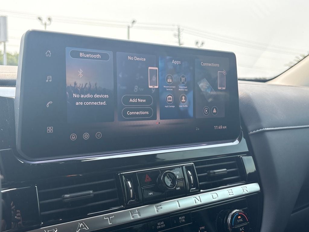 2026 Nissan Pathfinder SV