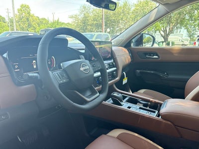 2026 Nissan Pathfinder Platinum