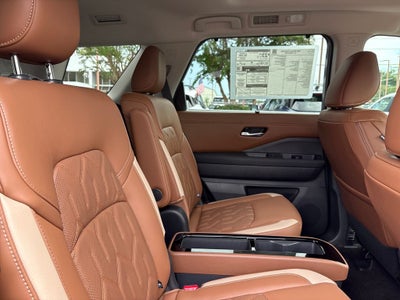 2026 Nissan Pathfinder Platinum