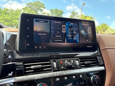 2026 Nissan Pathfinder Platinum
