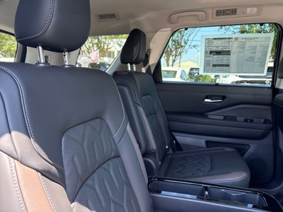 2026 Nissan Pathfinder Platinum