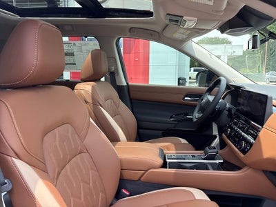 2026 Nissan Pathfinder Platinum