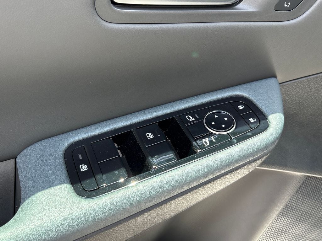 2026 Nissan LEAF Platinum+