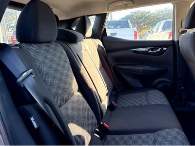 2022 Nissan Rogue Sport SV