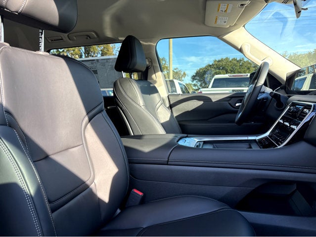 2026 Nissan Armada SV