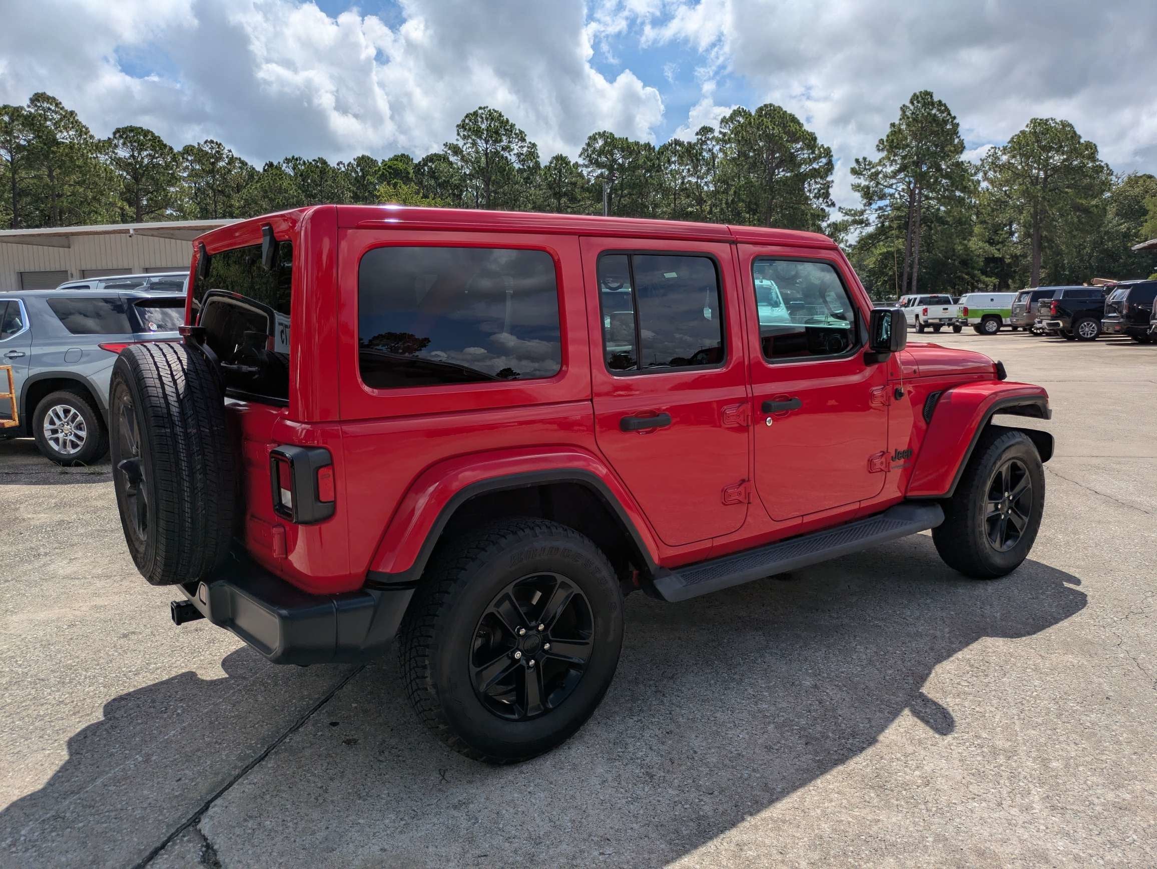 2019 Jeep Wrangler Unlimited Sahara Altitude