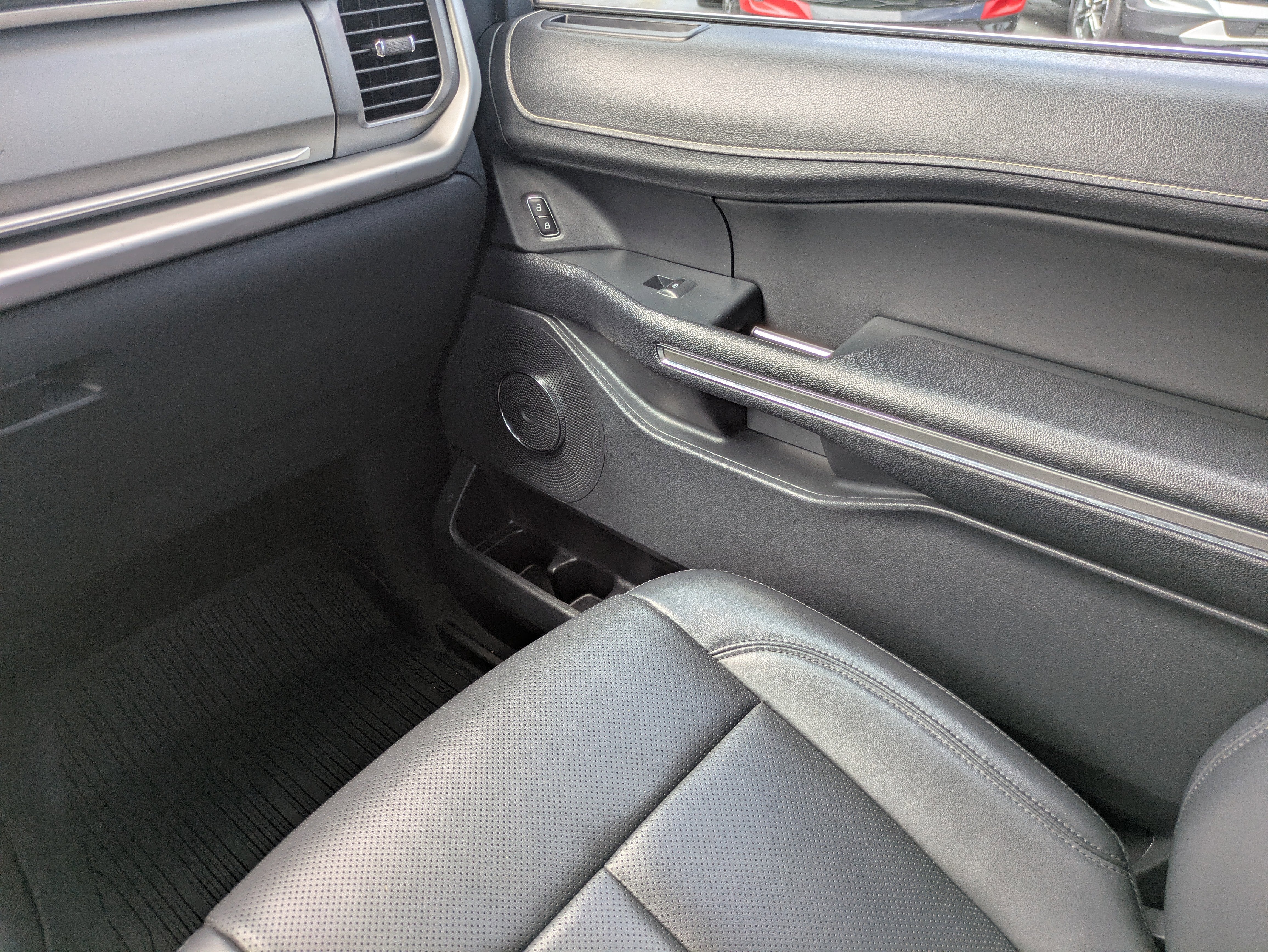 2022 Ford Expedition Max XLT