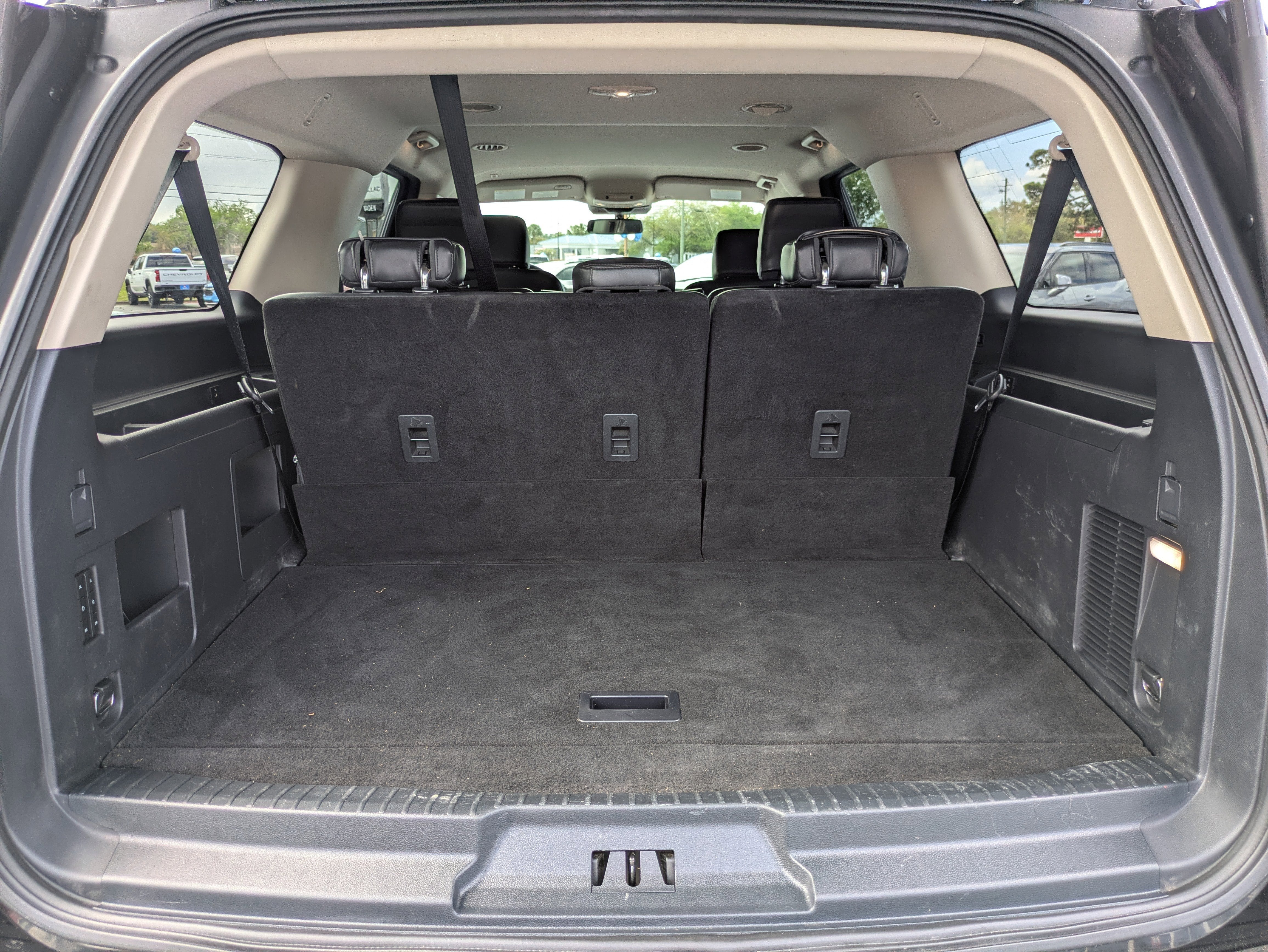 2022 Ford Expedition Max XLT