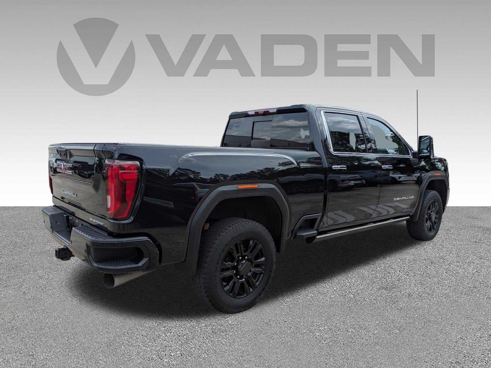 2023 GMC Sierra 3500HD Denali