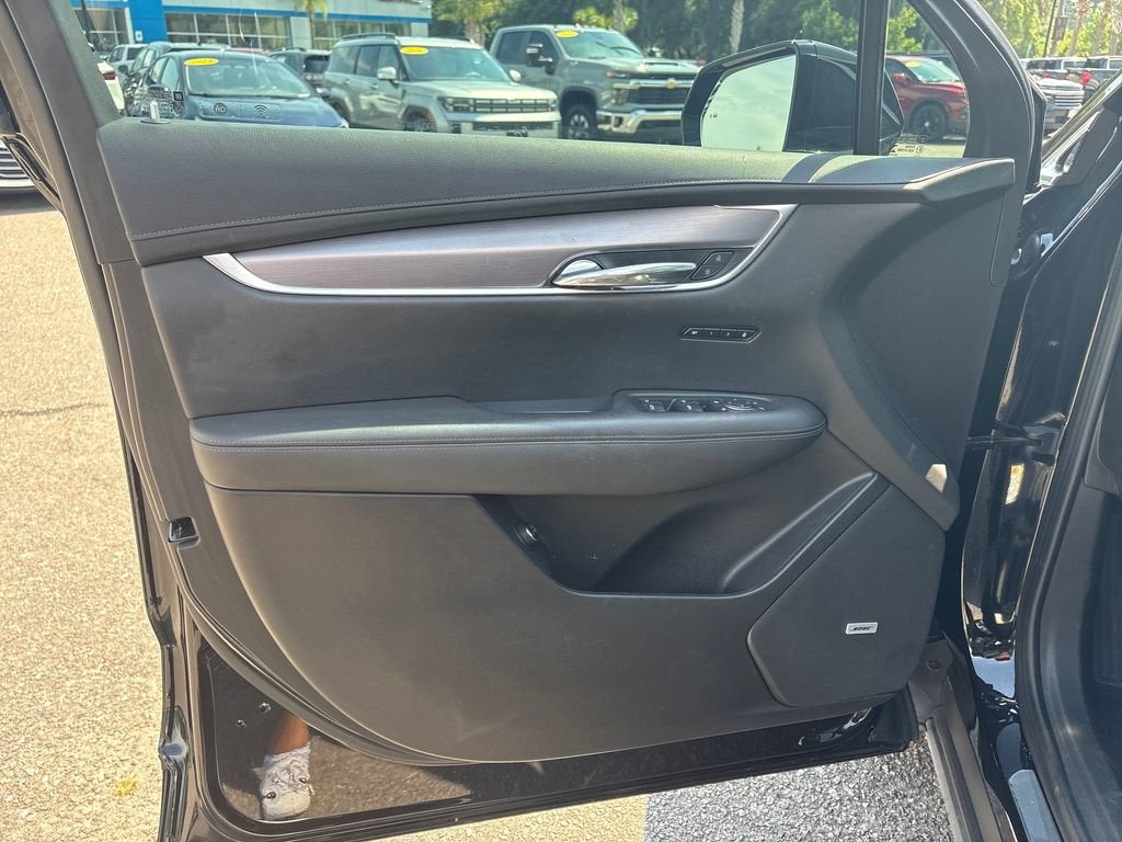 2022 Cadillac XT6 Luxury