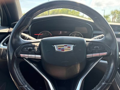 2022 Cadillac XT6 Luxury