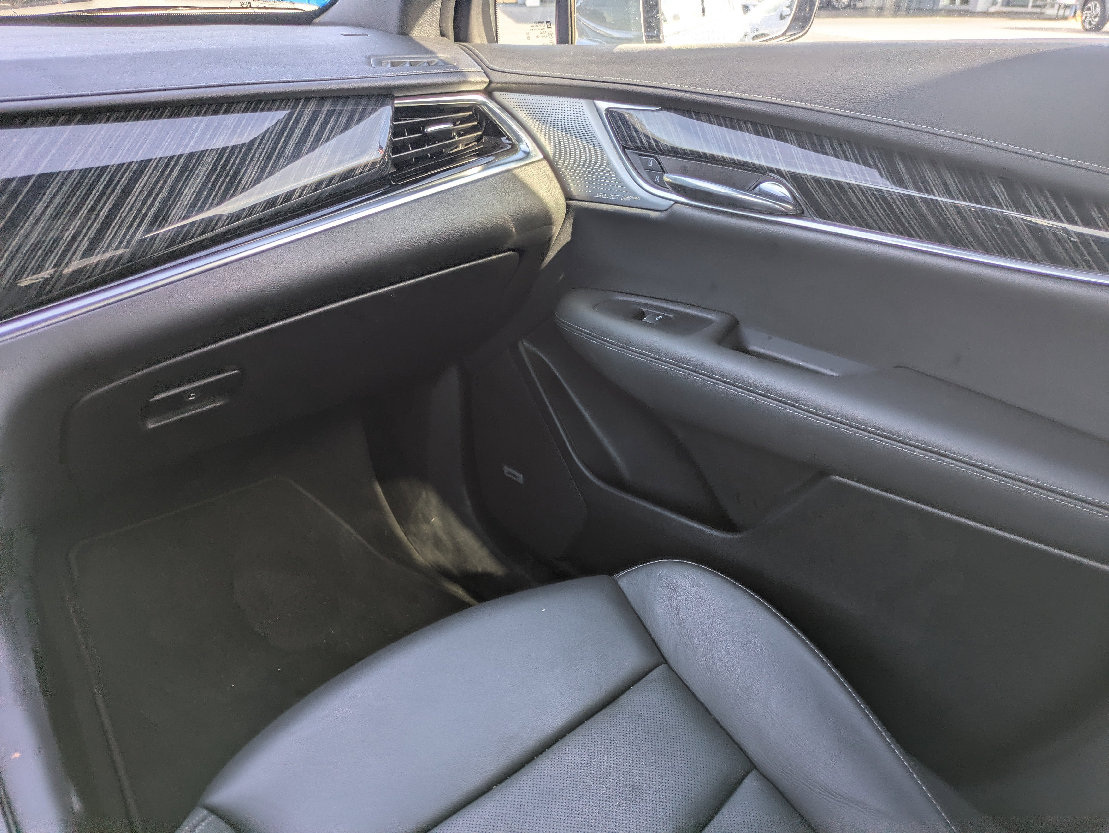 2025 Cadillac XT6 FWD Premium Luxury