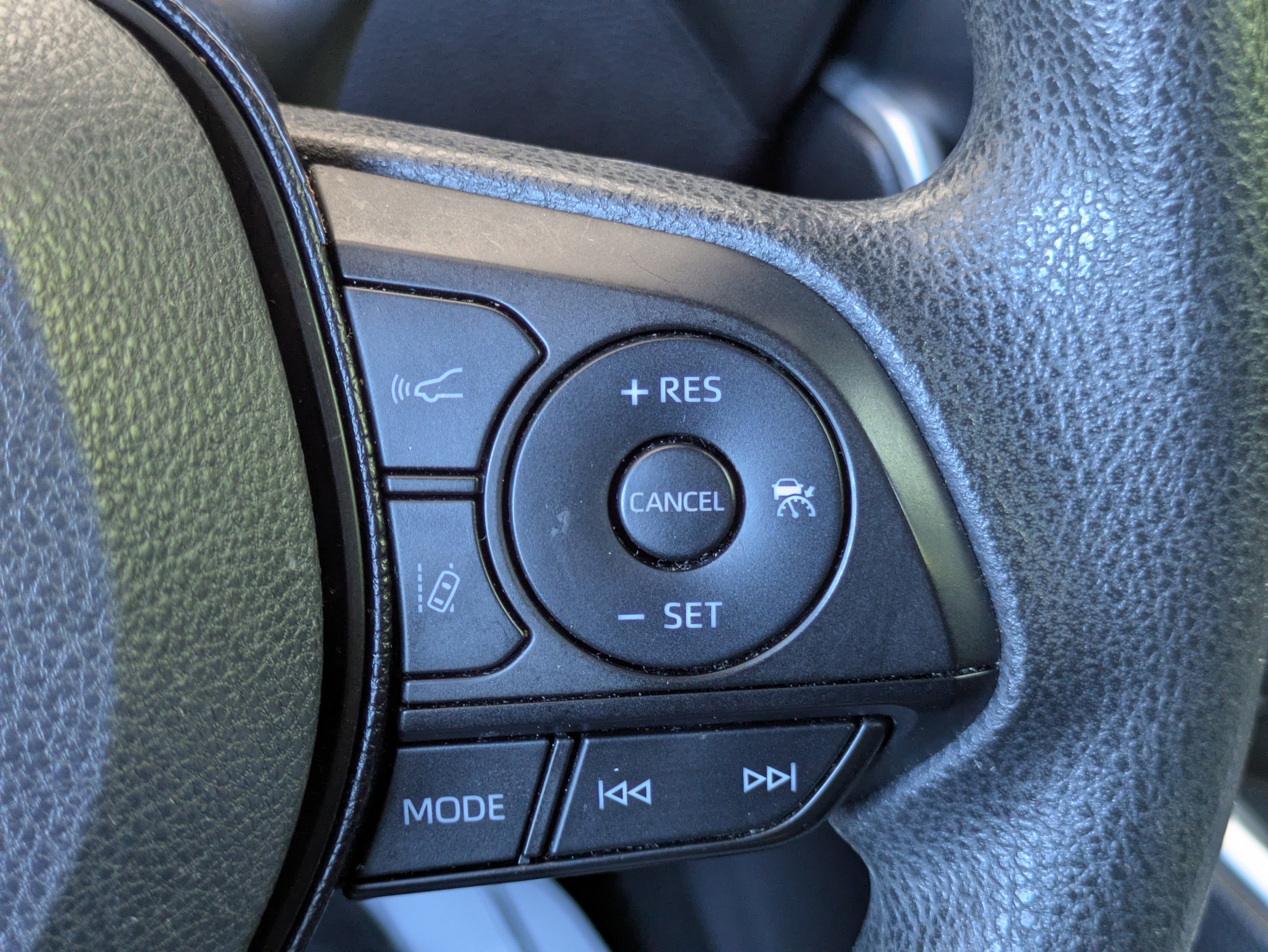 2019 Toyota RAV4 Hybrid LE