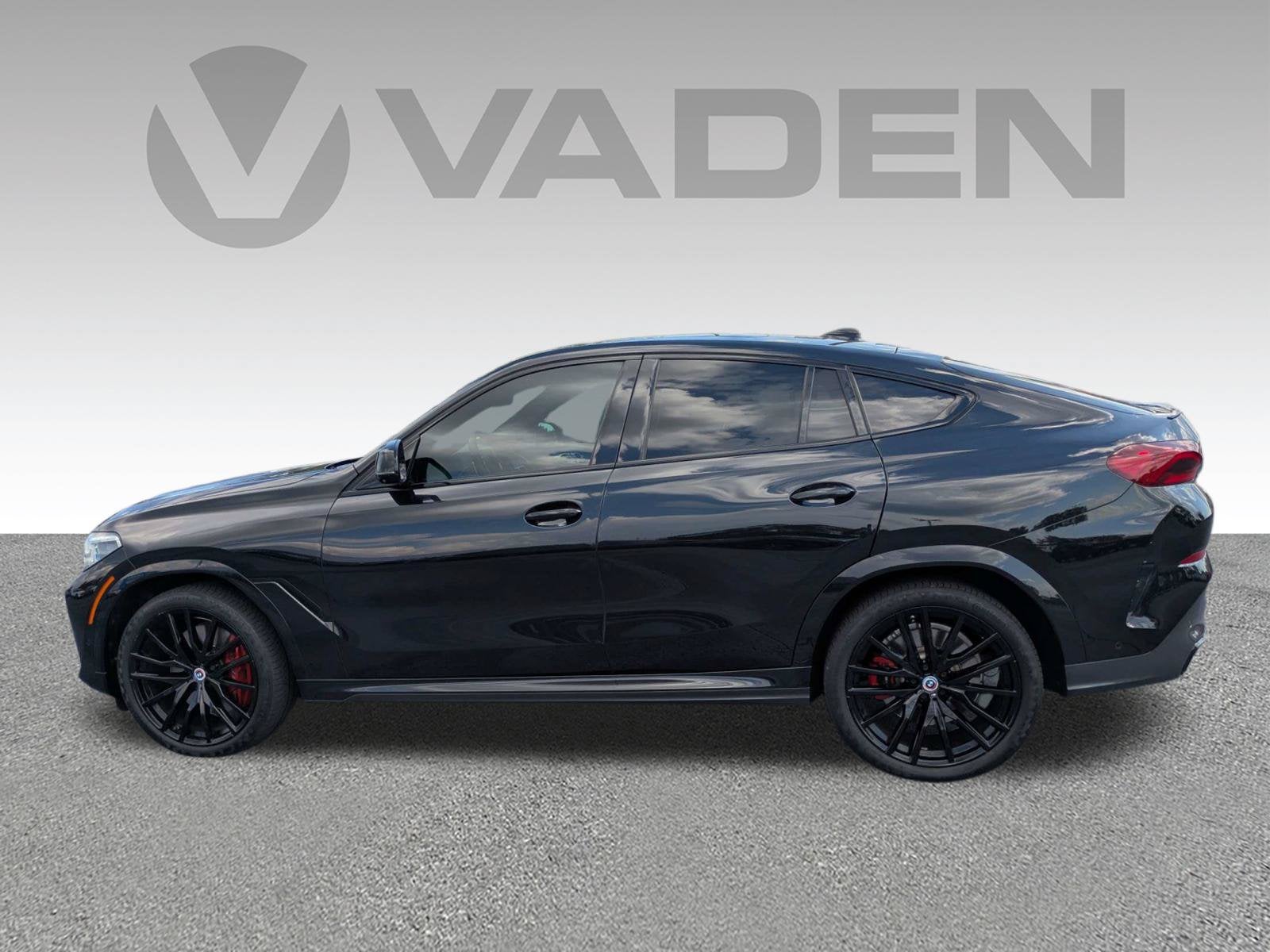 2023 BMW X6 M50i