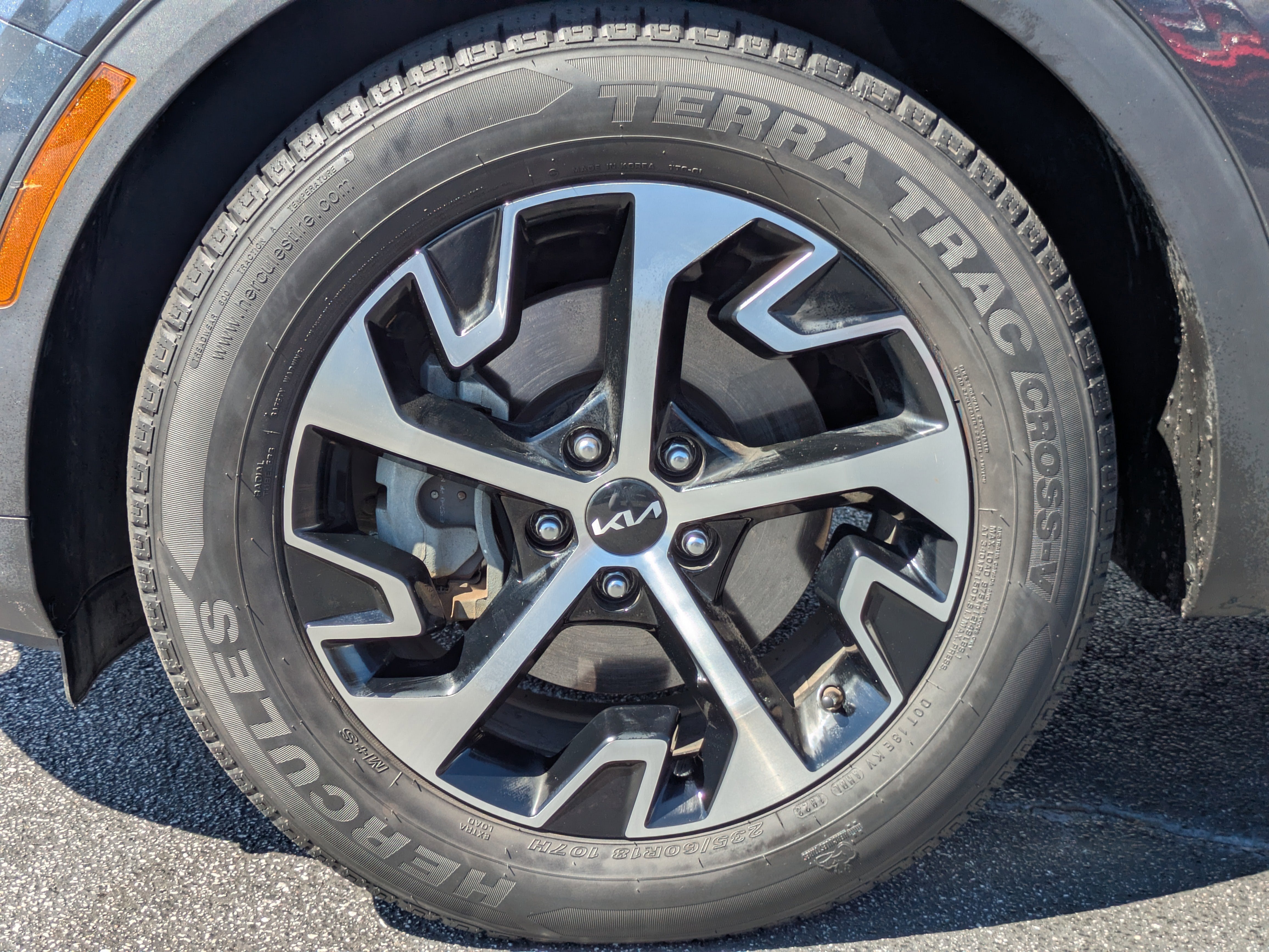 2023 Kia Sportage EX