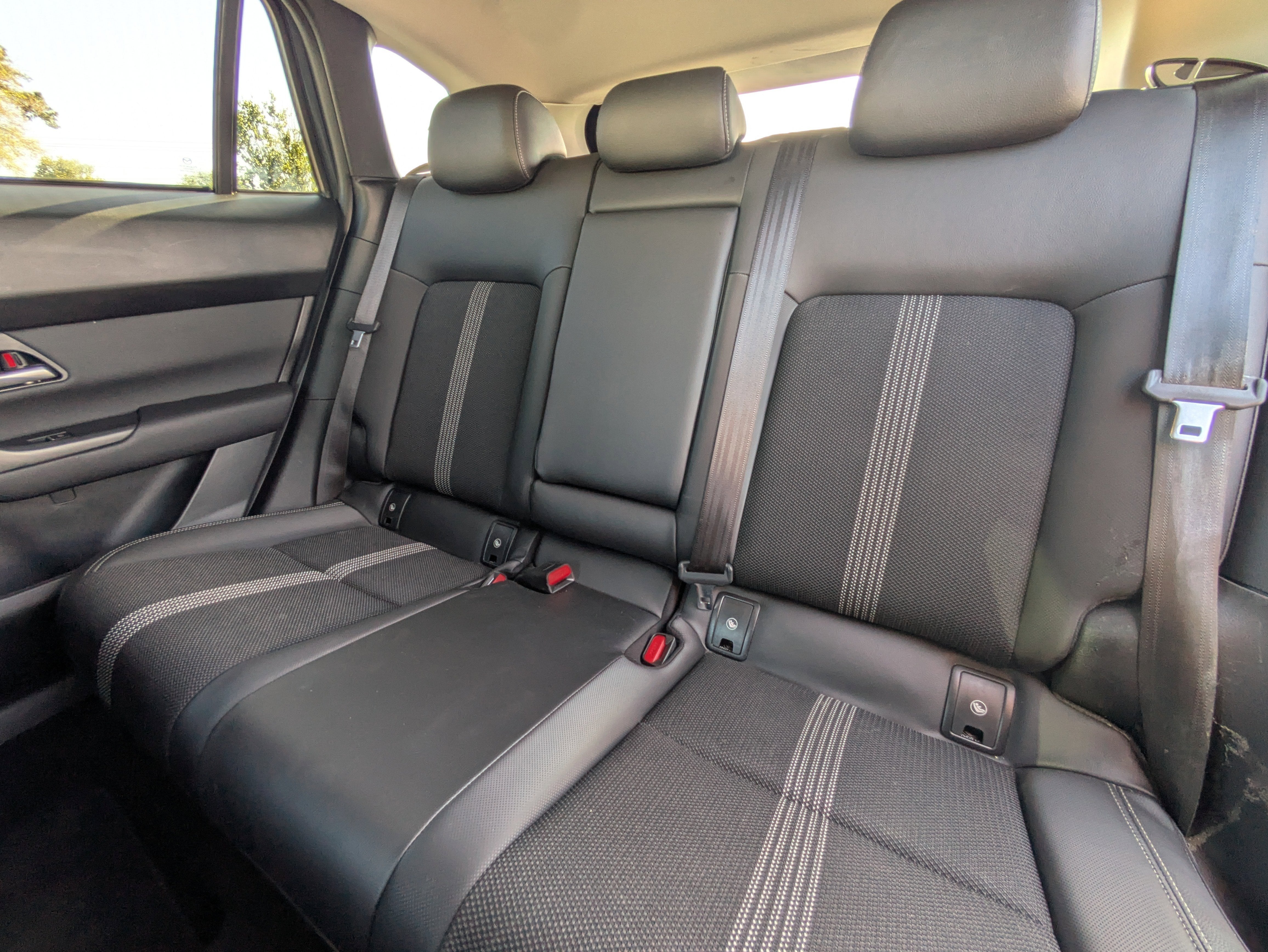 2025 Mazda Mazda CX-50 2.5 S Preferred Package