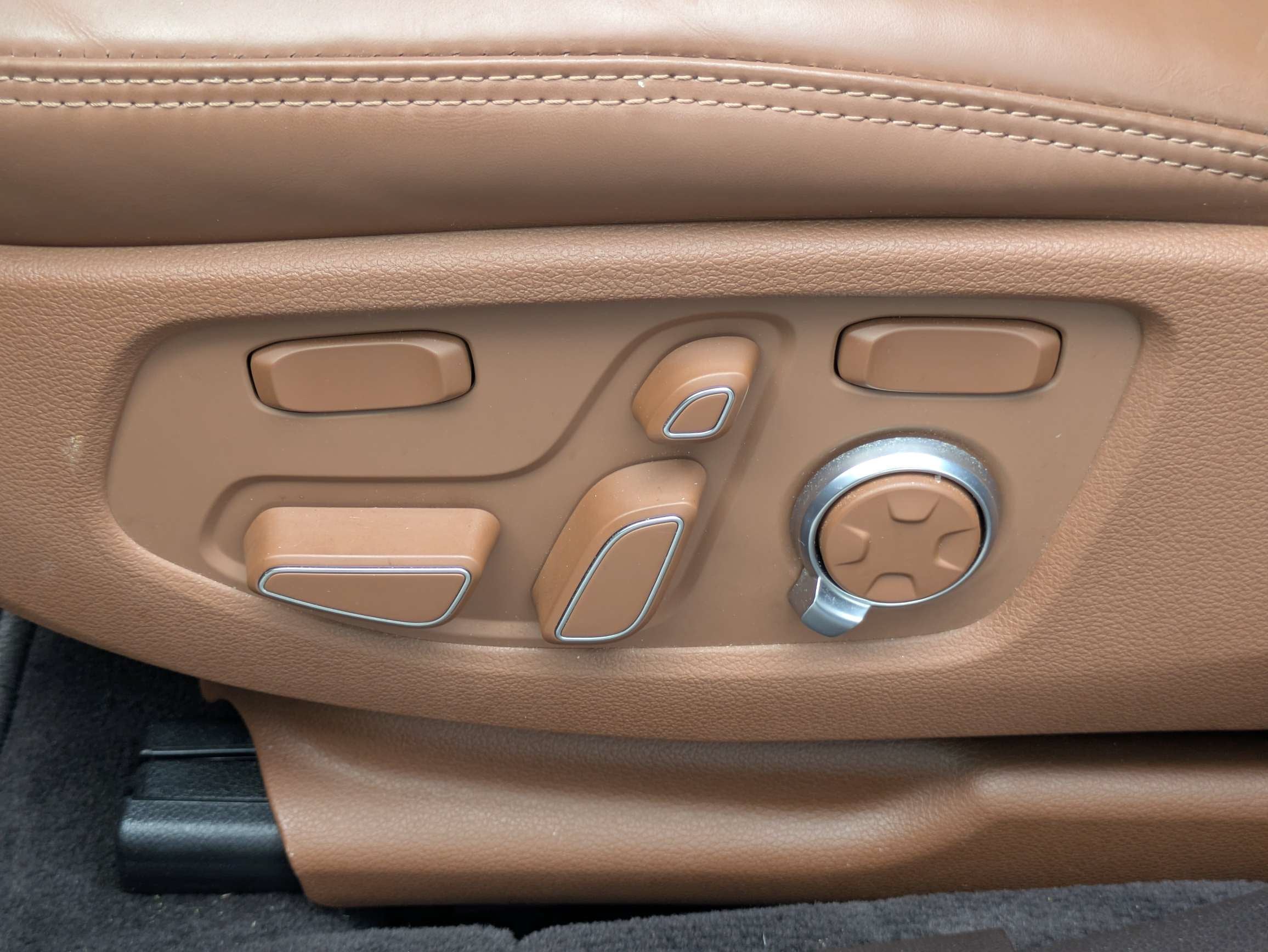 2020 Genesis G90 5.0L Ultimate