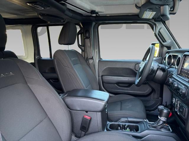 2023 Jeep Wrangler 4-Door Sahara 4x4
