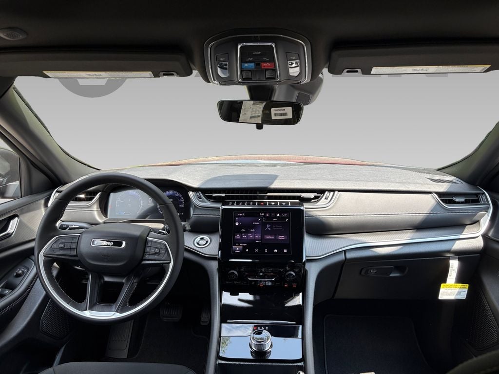 2025 Jeep Grand Cherokee GRAND CHEROKEE LAREDO X 4X2