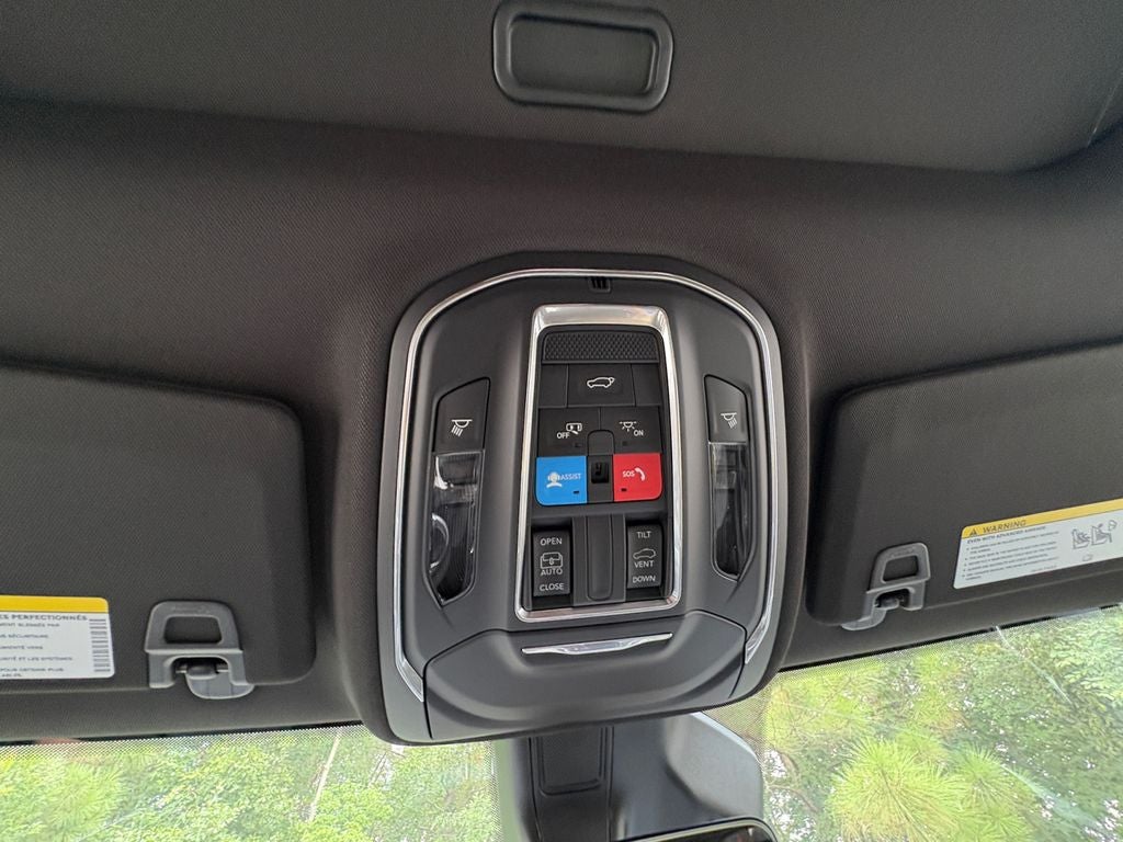 2025 Jeep Grand Cherokee GRAND CHEROKEE LAREDO X 4X2