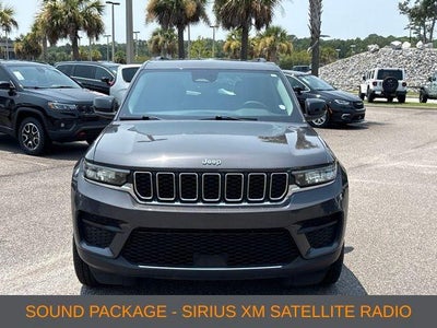 2023 Jeep Grand Cherokee Laredo 4x2