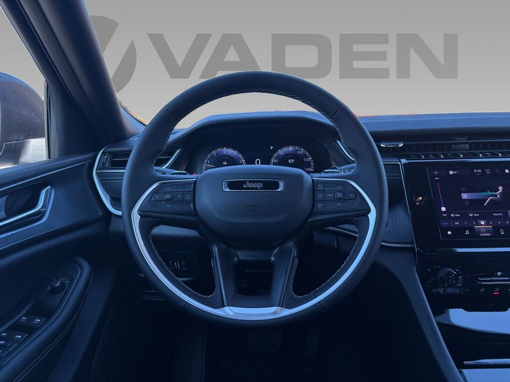 2026 Jeep Grand Cherokee GRAND CHEROKEE LAREDO 4X2