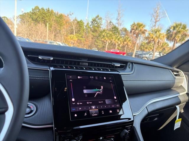 2026 Jeep Grand Cherokee GRAND CHEROKEE LAREDO 4X2