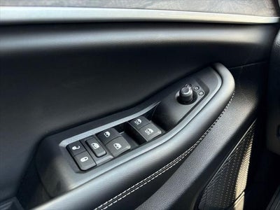2026 Jeep Grand Cherokee GRAND CHEROKEE LAREDO ALTITUDE 4X2