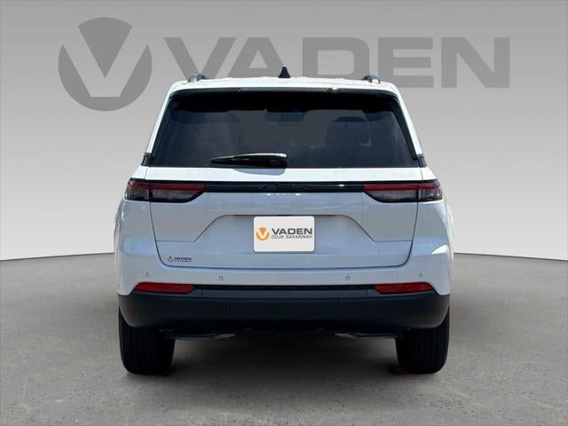 2026 Jeep Grand Cherokee GRAND CHEROKEE LAREDO ALTITUDE 4X2