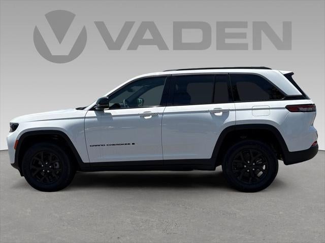 2026 Jeep Grand Cherokee GRAND CHEROKEE LAREDO ALTITUDE 4X2