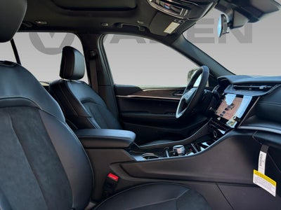 2026 Jeep Grand Cherokee GRAND CHEROKEE LAREDO ALTITUDE 4X2